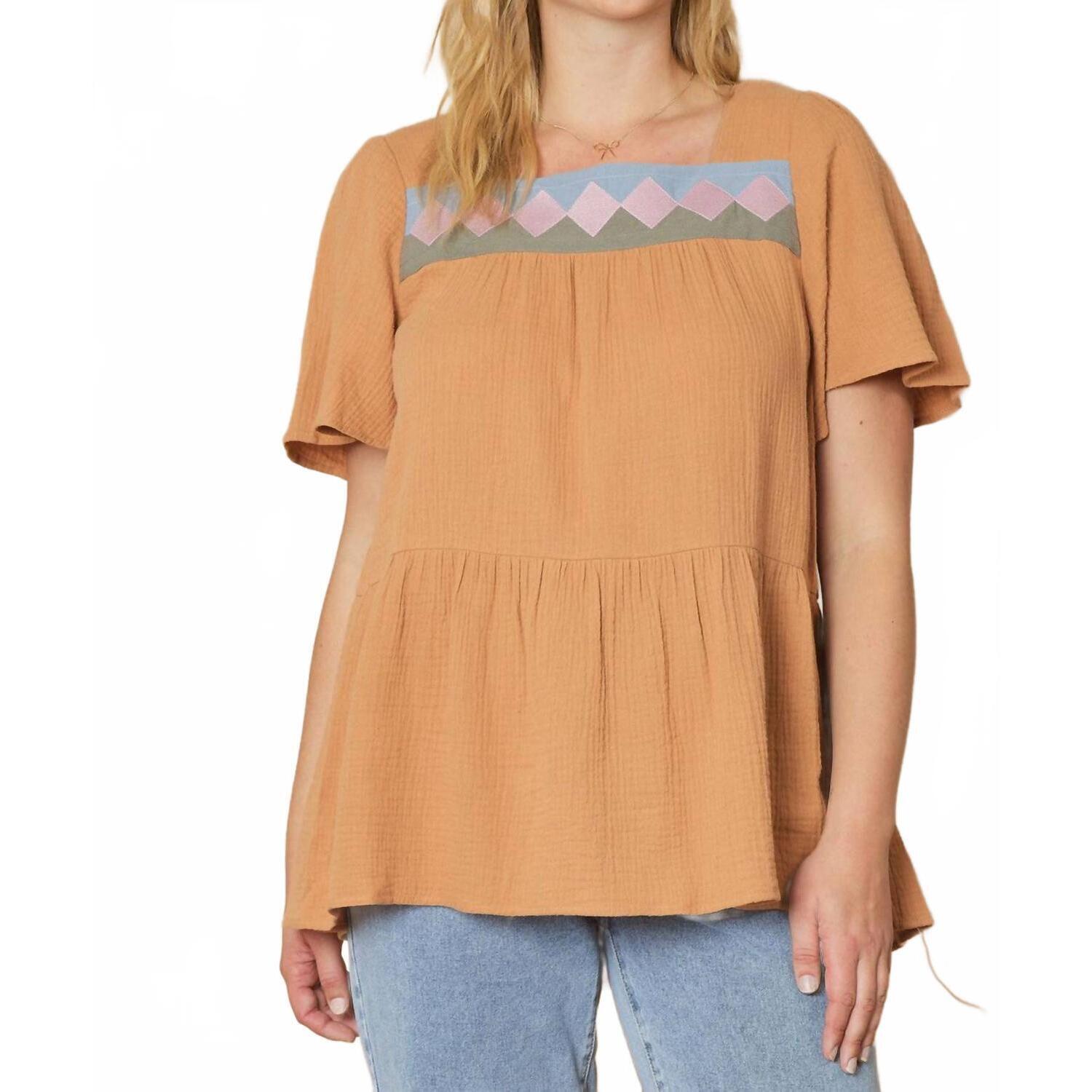 New Entro Geometric Design Peplum Top  Plus In Butter Rum